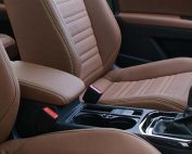 Volkswagen Touran Alba eco-leather Kaneelbruin Detail