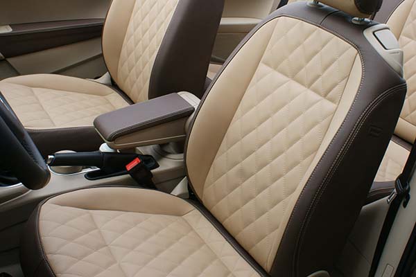 VW Beetle Cabrio Buffalino Chocoladebruin Beige Diamond Stiksel Voorstoelen