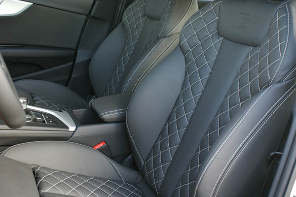 Audi A4 S-Line Buffalino leder Zwart Diamond Stiksel Wit Voorstoelen